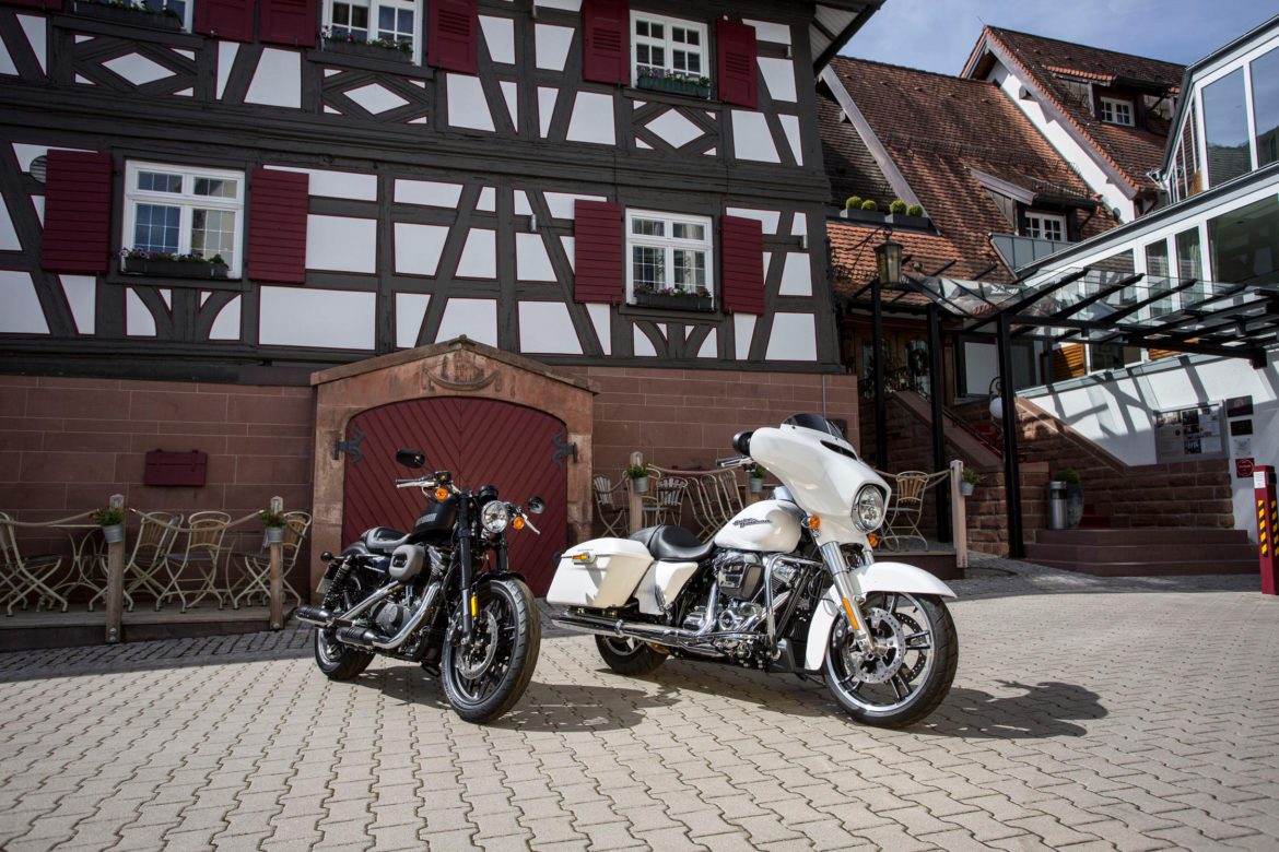 First Class logieren, und auf der Harley durch den Schwarzwald cruisen