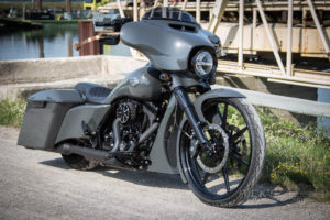 Harley-Davidson Street Glide mit 26 Zoll Vorderrad
