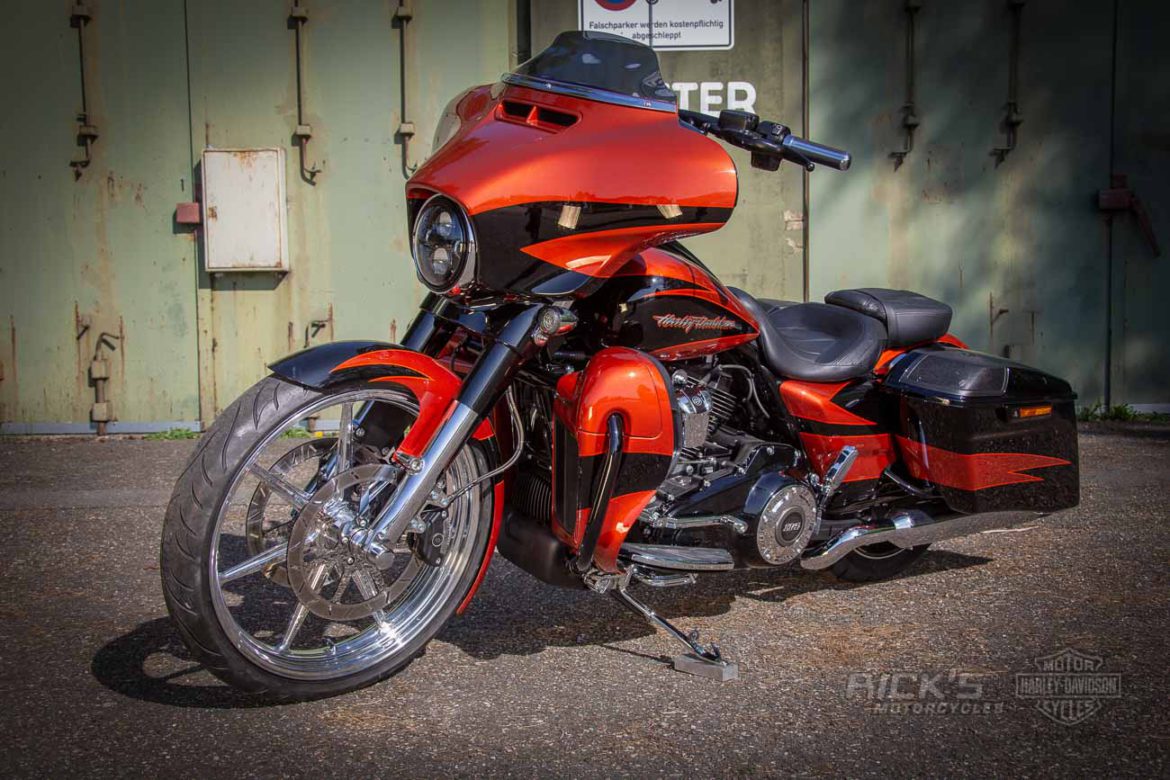 19 street glide special