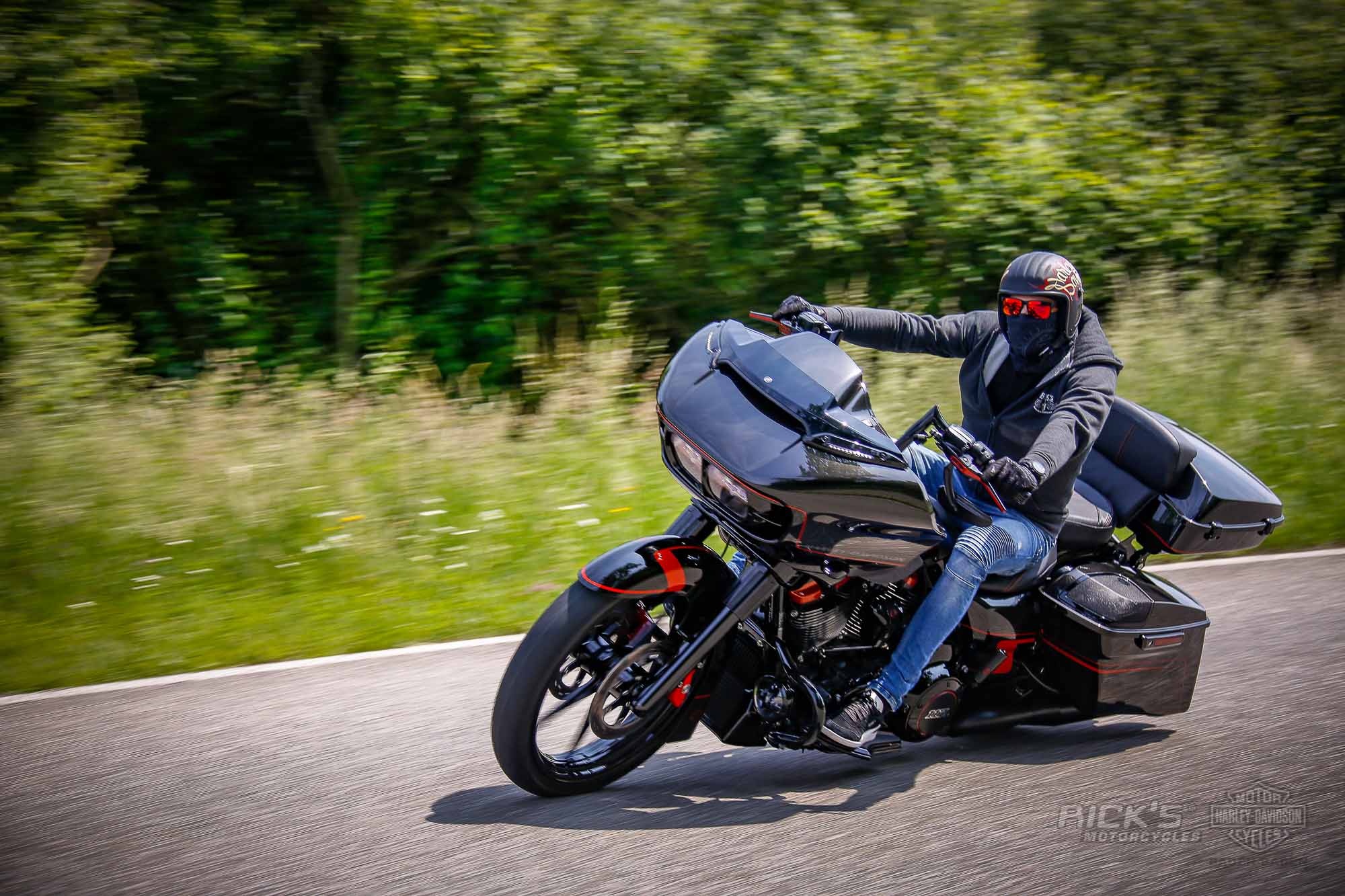 King Size Cvo Road Glide Rick S Motorcycles Harley Davidson Baden Baden