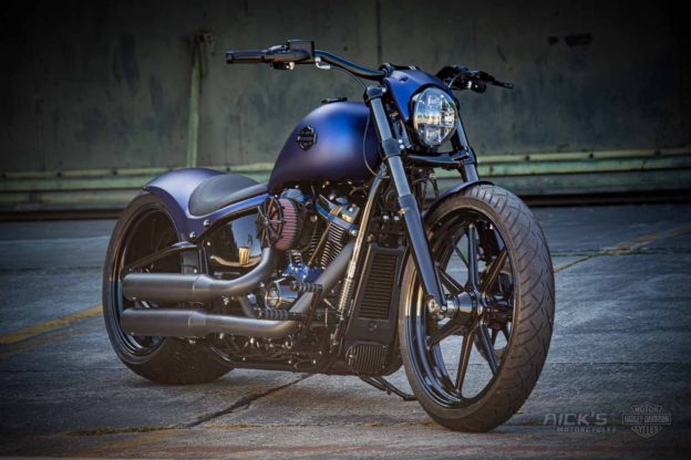 Harley Davidson Breakout 300 Custom Ricks 009