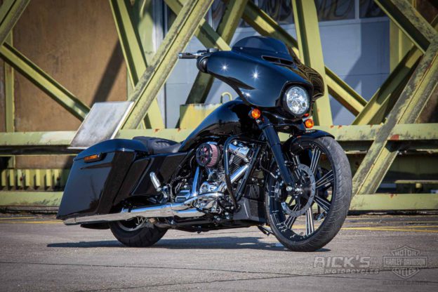 Harley Davidson Street Glide Ricks 23Zoll Custom 122