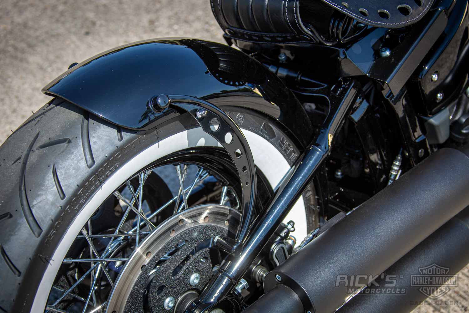 Harley Davidson M8 Softail Slim Bobber Ricks 050