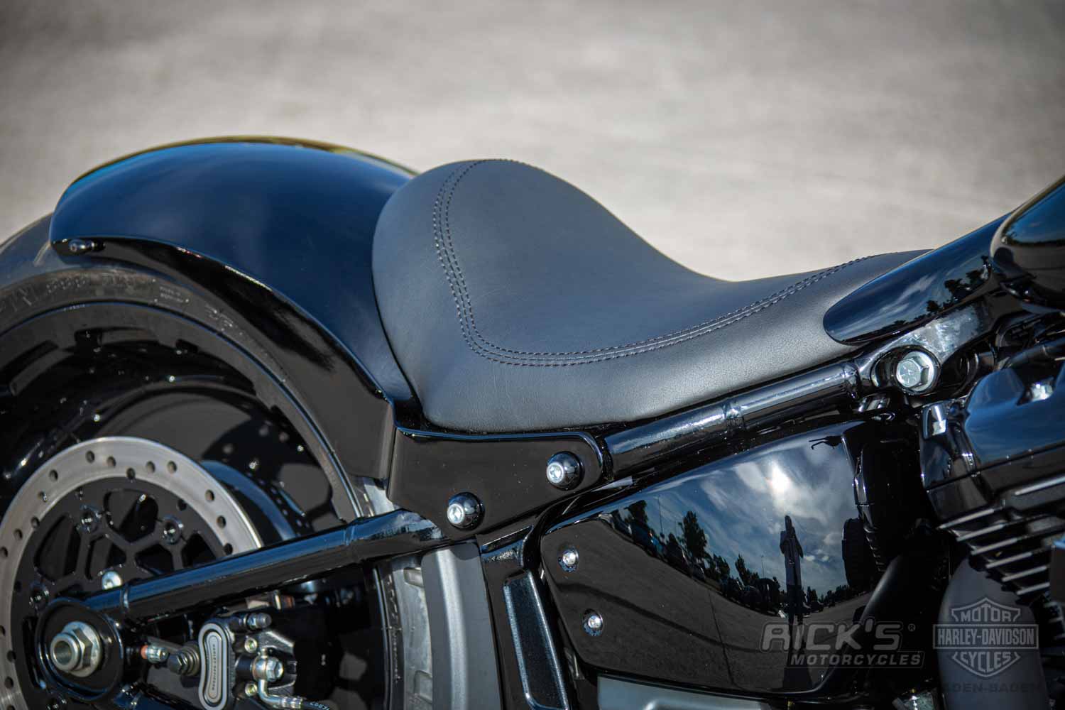 Rick`s Motorcycles Black Staccato 3097