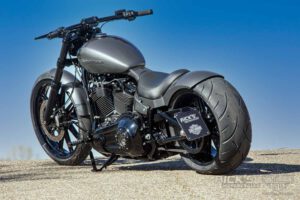 Harley Davidson Breakout Custom Ricks 042
