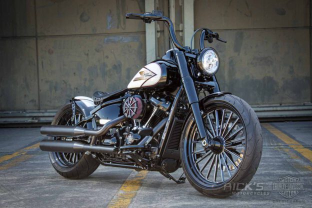 Harley Davidson M8 Softail Slim Bobber Ricks004