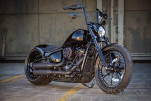 Harley Davidson Breakout 300 Custom ricks 079