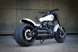 Ricks M8 Fat Bob 300 weiss Werner C0A1459