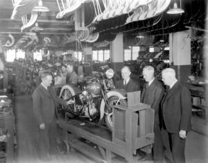 1935 Die erste Knucklehead wird produziert