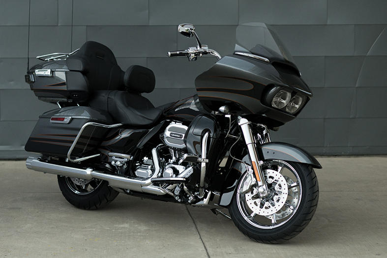 CVO Road Glide Ultra