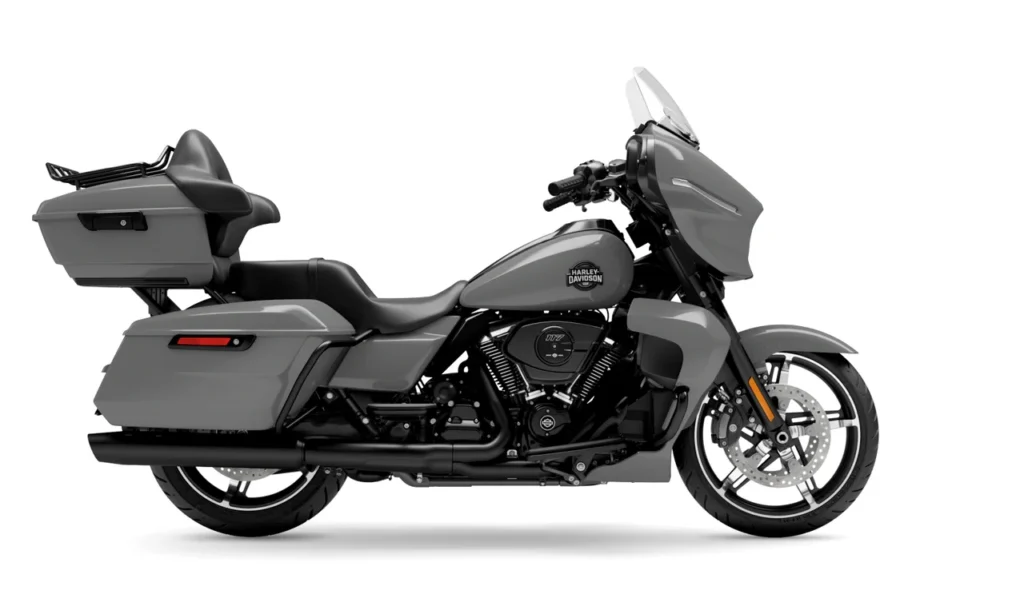 2025 street glide ultra m02b motorcycle