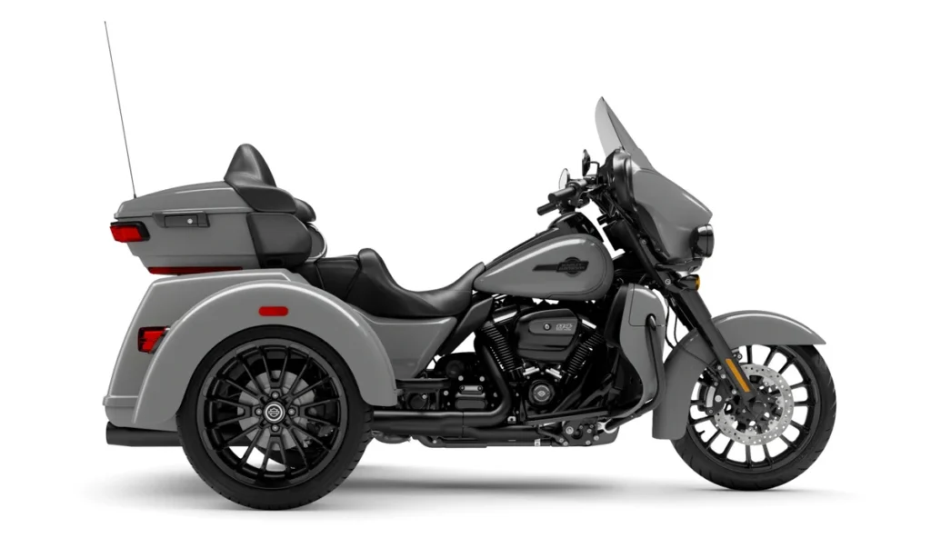 2025 tri glide ultra m02b motorcycle